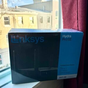 Linksys Hydra Pro 6E MR75WH AXE6600 Tri-Band WIreless Router - Black